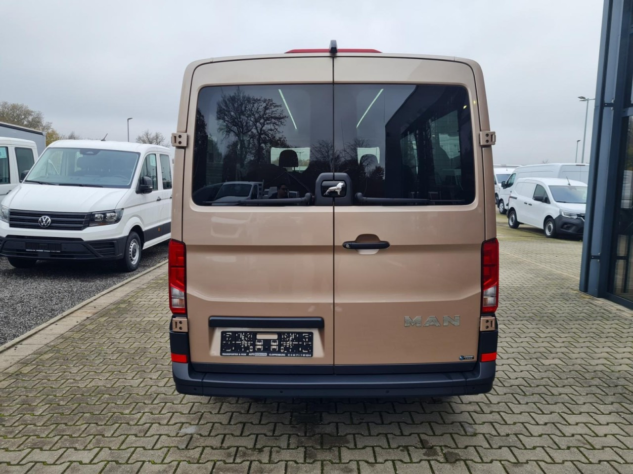 Man TGE 3.180 TDi Kombi 9 Sitze ALU KAMERA LED LEDER Sonderumbau - Minibus, Persontransport: billede 5 Man TGE 3.180 TDi Kombi 9 Sitze ALU KAMERA LED LEDER Sonderumbau - Minibus, Persontransport: billede 5