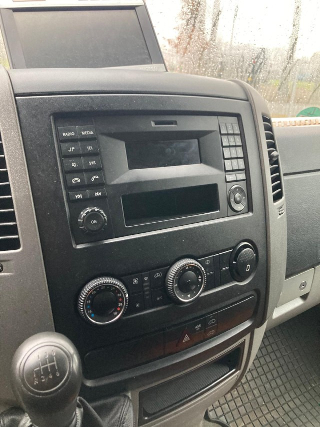 Mercedes-Benz Sprinter 316 CDI Kasten Hubarbeitsbühne KLIMA - Lastbil med mandskabslift: billede 5 Mercedes-Benz Sprinter 316 CDI Kasten Hubarbeitsbühne KLIMA - Lastbil med mandskabslift: billede 5