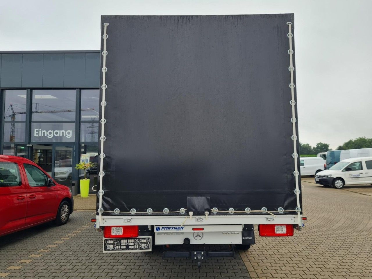 Mercedes-Benz Sprinter 317 AG Pritsche Schiebe Plane Schlafkab - Varebil med presenning: billede 5 Mercedes-Benz Sprinter 317 AG Pritsche Schiebe Plane Schlafkab - Varebil med presenning: billede 5