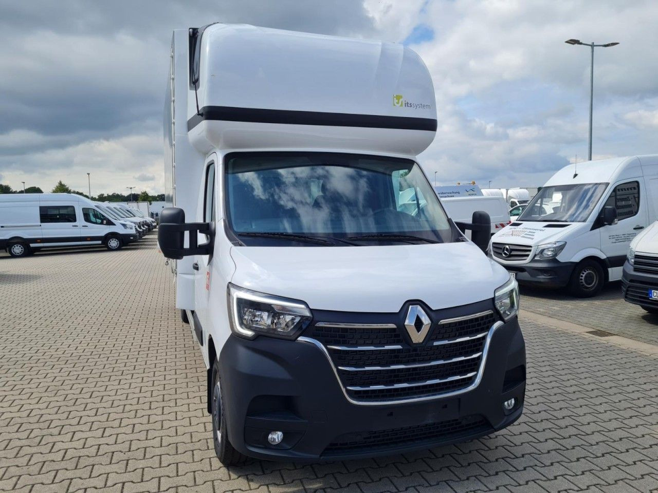 Renault Master 3,5 Pritsche Schiebe Plane Schlafkab. - Varebil med presenning: billede 2 Renault Master 3,5 Pritsche Schiebe Plane Schlafkab. - Varebil med presenning: billede 2