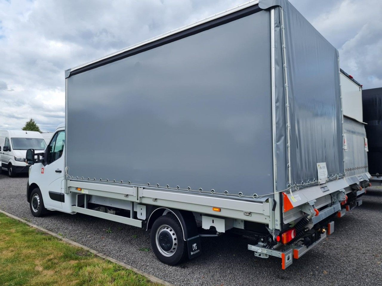 Renault Master 3,5t Pritsche Schiebe Plane dCi LBW Luftf - Varebil med presenning: billede 2 Renault Master 3,5t Pritsche Schiebe Plane dCi LBW Luftf - Varebil med presenning: billede 2