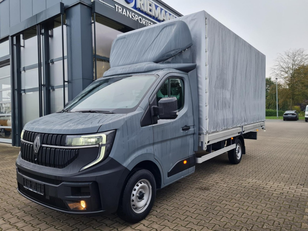 Renault Master Pritsche Schiebe Plane 10 Pal. LUFTFEDERUNG - Varebil med presenning: billede 2 Renault Master Pritsche Schiebe Plane 10 Pal. LUFTFEDERUNG - Varebil med presenning: billede 2