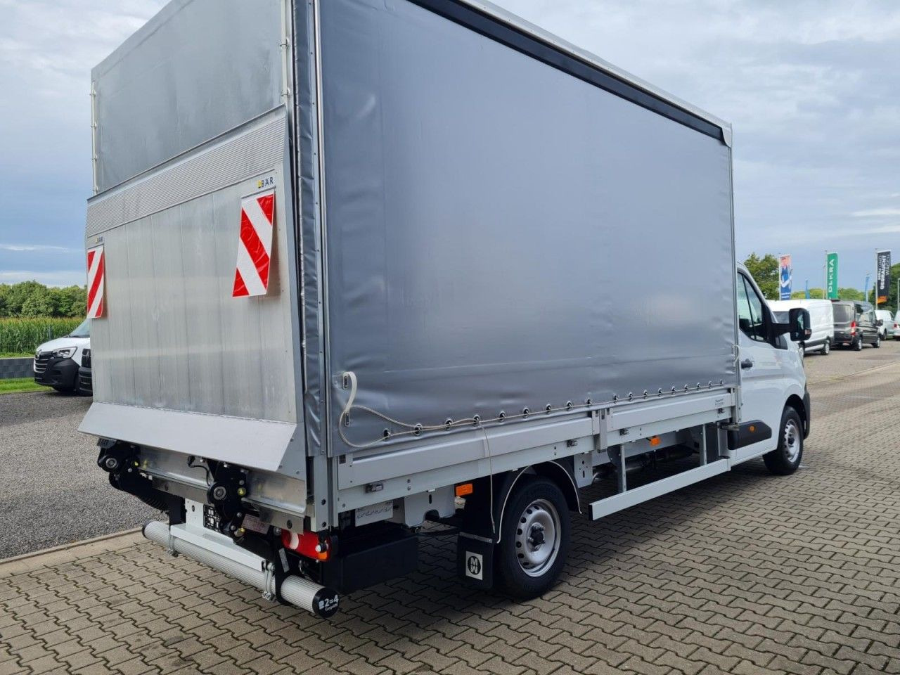 Renault Master Pritsche Schiebe Plane LBW Luftfederung - Varebil med presenning: billede 5 Renault Master Pritsche Schiebe Plane LBW Luftfederung - Varebil med presenning: billede 5