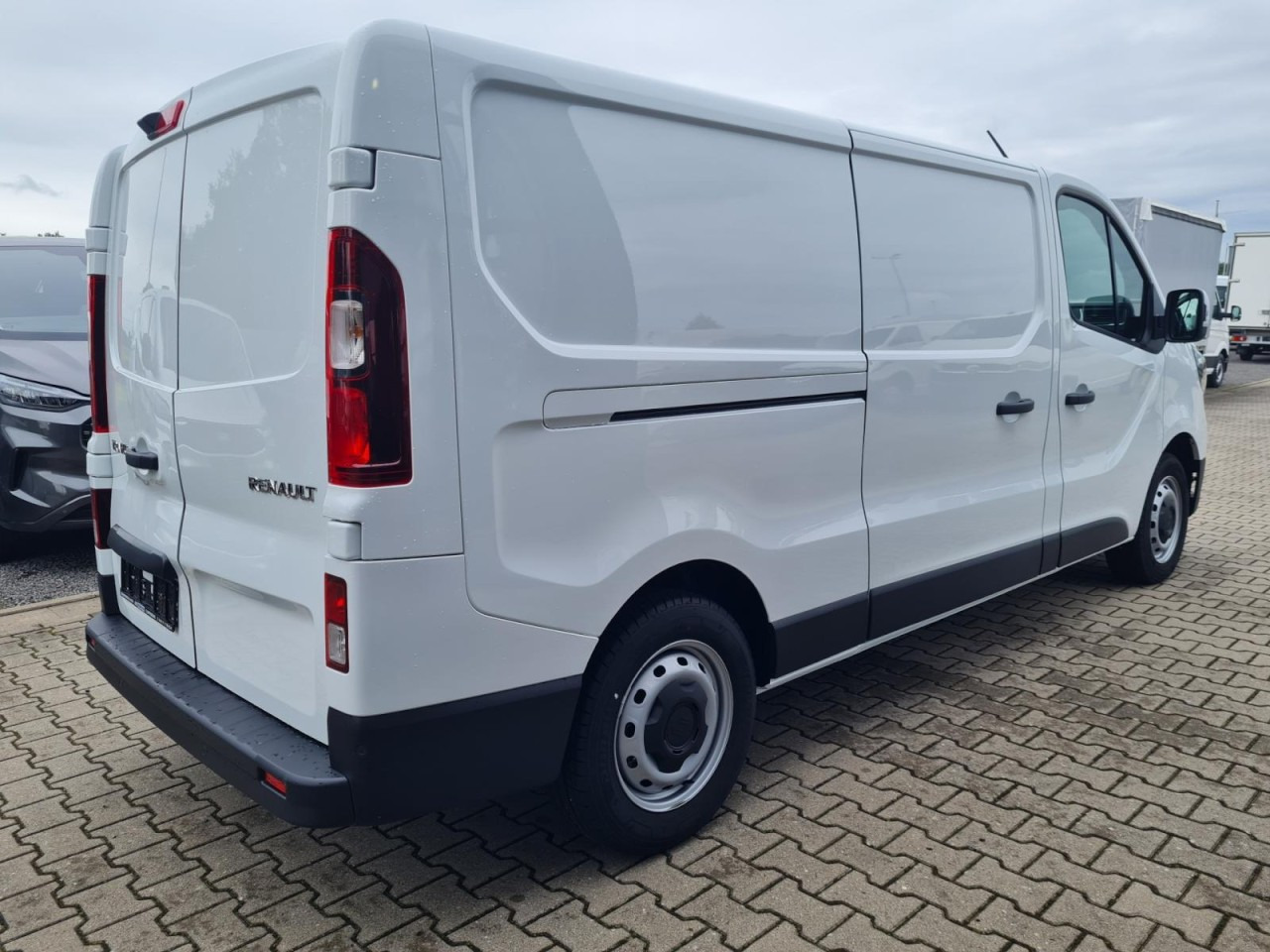 Renault Trafic Kühlkasten L2 KLIMA LED NAVI/APP PDC TEMPOMAT - Kølebil: billede 4 Renault Trafic Kühlkasten L2 KLIMA LED NAVI/APP PDC TEMPOMAT - Kølebil: billede 4