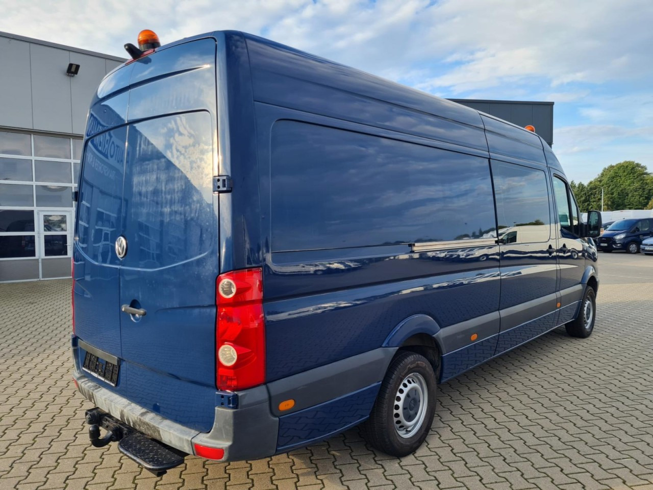 Volkswagen Crafter 35 Kasten Doka 5 Sitze AHK 3.5to REGALSYSTEM - Varevogn, Mandskabsbil: billede 4 Volkswagen Crafter 35 Kasten Doka 5 Sitze AHK 3.5to REGALSYSTEM - Varevogn, Mandskabsbil: billede 4