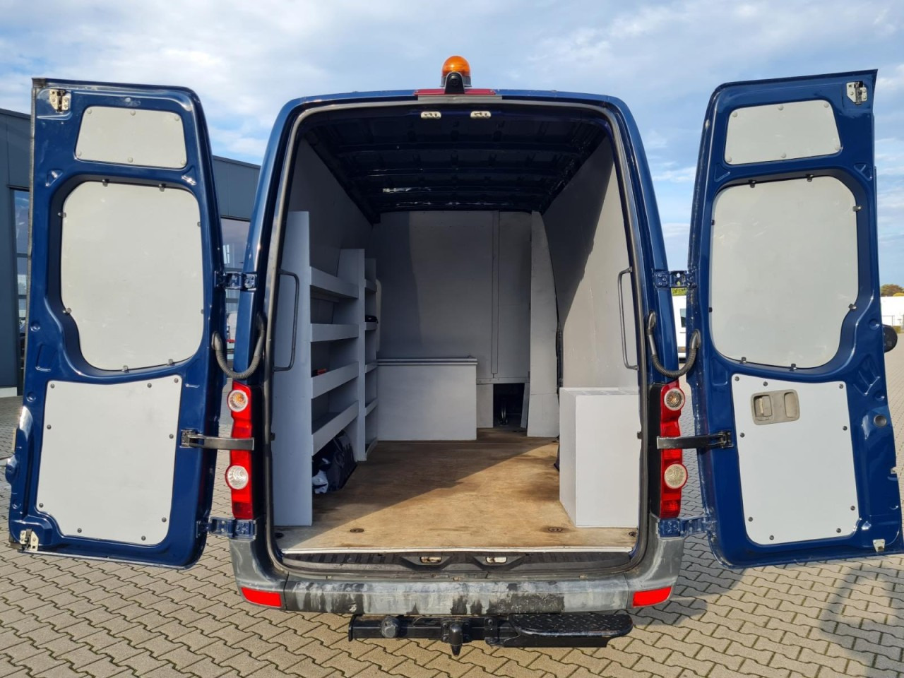 Volkswagen Crafter 35 Kasten Doka 5 Sitze AHK 3.5to REGALSYSTEM - Varevogn, Mandskabsbil: billede 5 Volkswagen Crafter 35 Kasten Doka 5 Sitze AHK 3.5to REGALSYSTEM - Varevogn, Mandskabsbil: billede 5