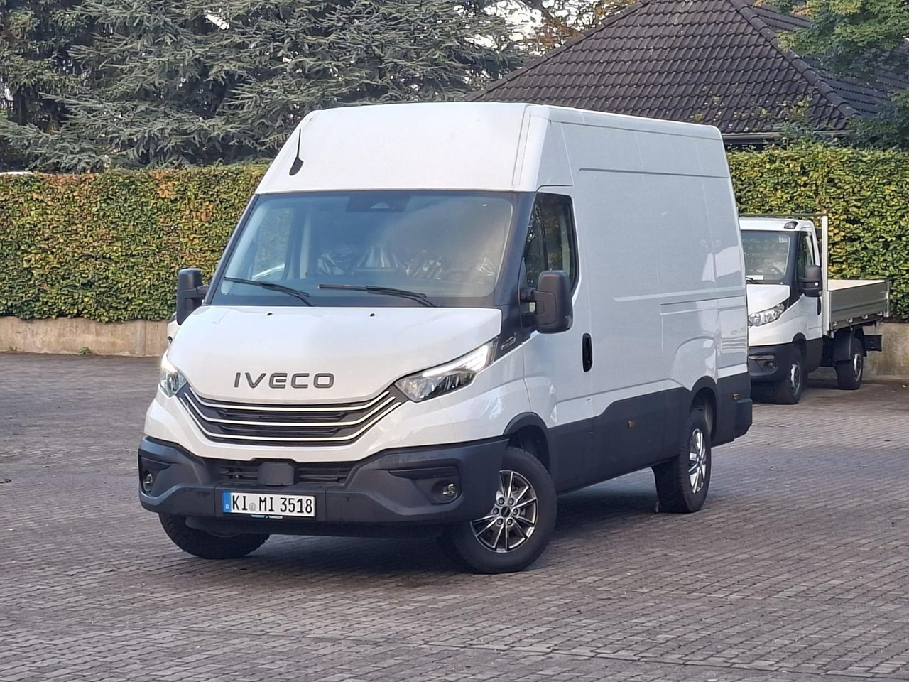 Iveco 35S18HA8V *AHK*RADIO*KAMERA*KLIMA* - Varevogn: billede 1 Iveco 35S18HA8V *AHK*RADIO*KAMERA*KLIMA* - Varevogn: billede 1
