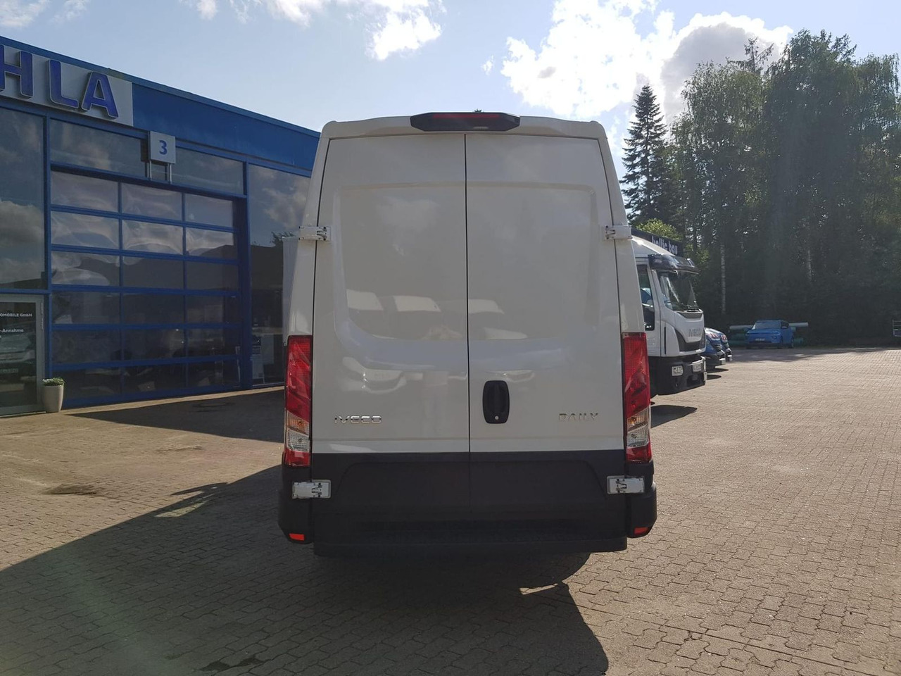 Iveco Daily 35S12A8VY*RADIO* 0% Finanzierung - Varevogn: billede 4 Iveco Daily 35S12A8VY*RADIO* 0% Finanzierung - Varevogn: billede 4