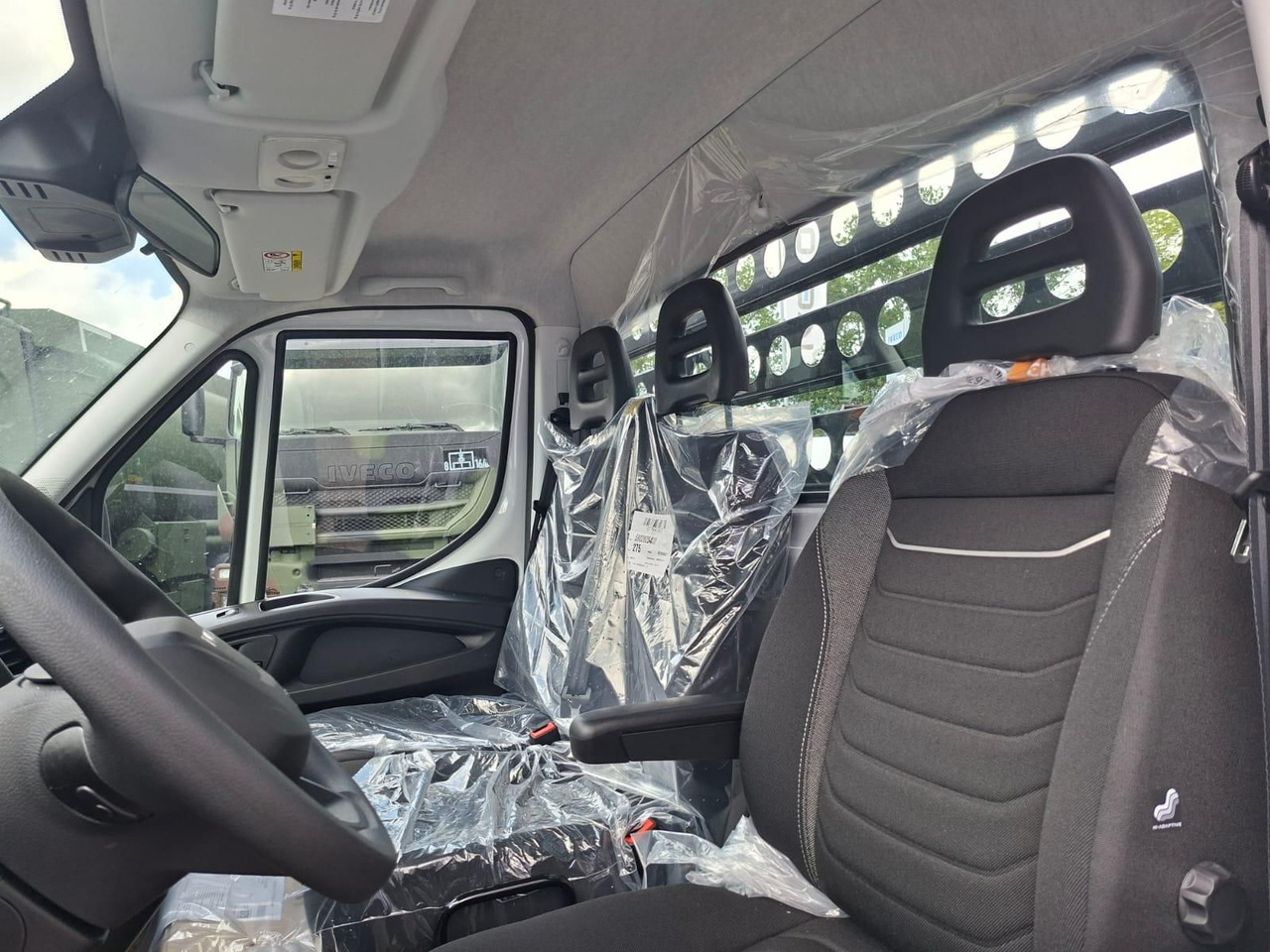 Ladbil Iveco Daily 35S14A8Y Henschel 3-Seiten Kipper: billede 12