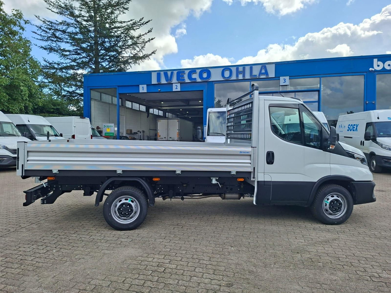 Ladbil Iveco Daily 35S14A8Y Henschel 3-Seiten Kipper: billede 8