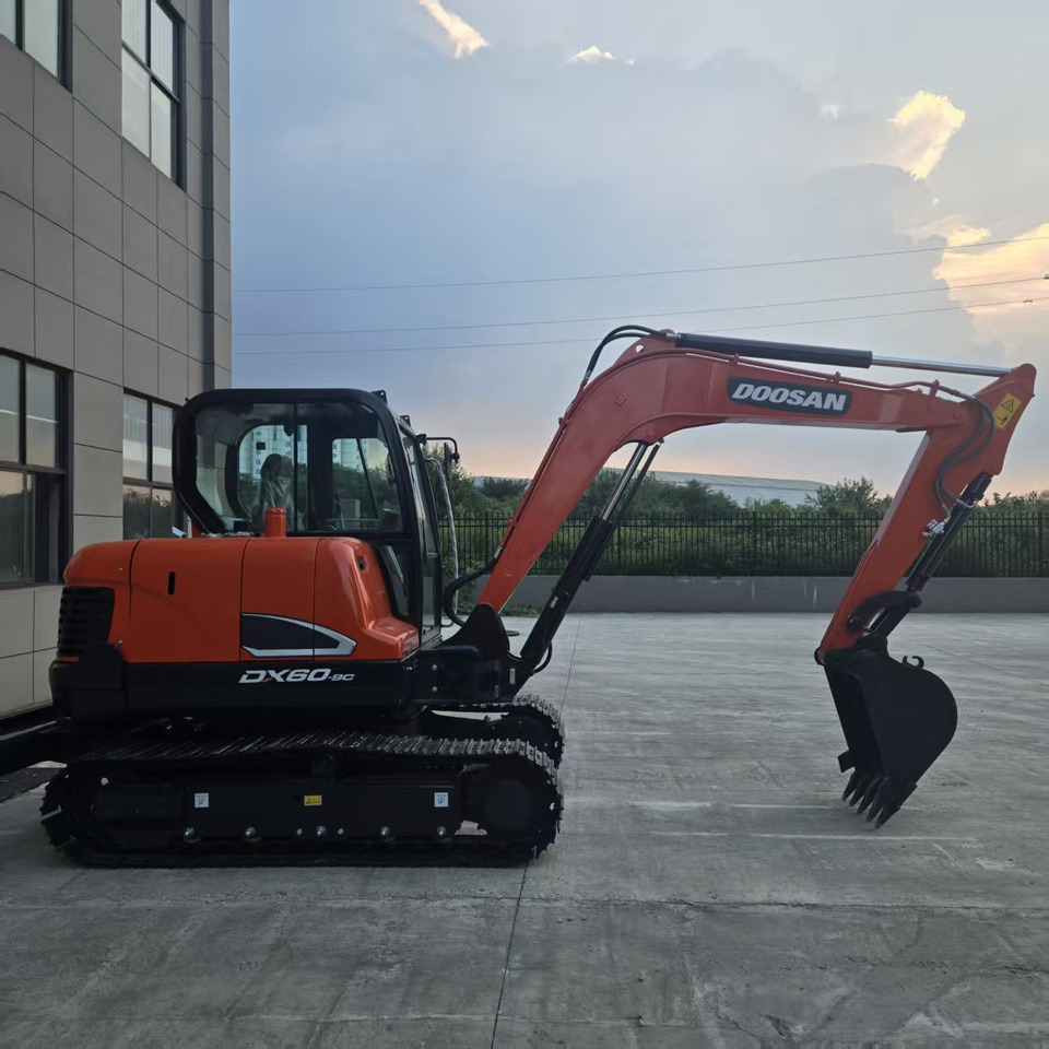 Doosan DX60 - Minigravemaskine: billede 2 Doosan DX60 - Minigravemaskine: billede 2