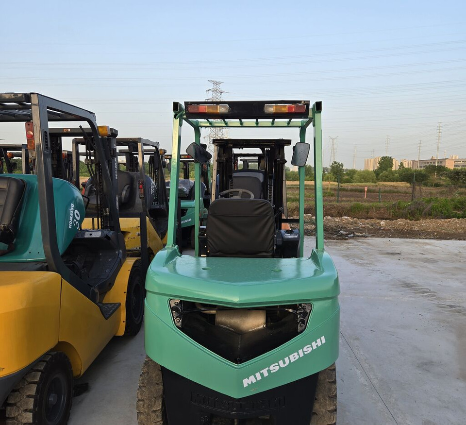 Mitsubishi FD30 with swing fork - Diesel gaffeltruck: billede 5 Mitsubishi FD30 with swing fork - Diesel gaffeltruck: billede 5