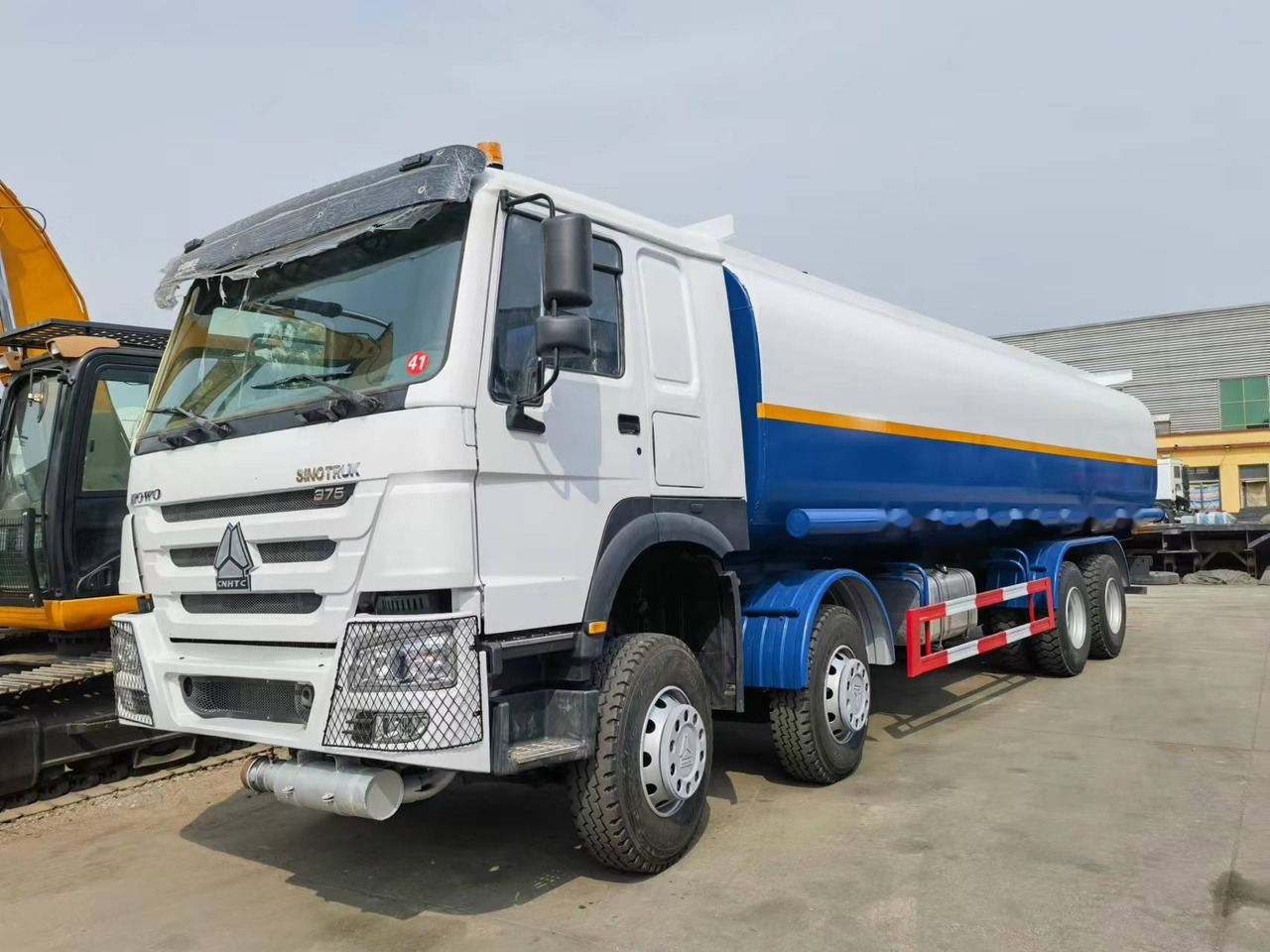 Sinotruk HOWO 375 8*4 Tank truck - Tankbil: billede 1 Sinotruk HOWO 375 8*4 Tank truck - Tankbil: billede 1