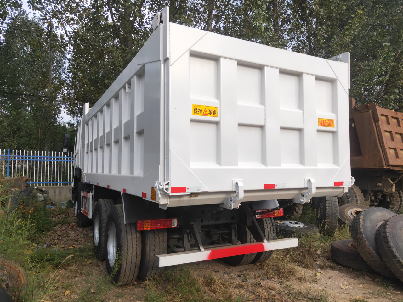 Sinotruk HOWO 6*4 Dump truck - Tipvogn lastbil: billede 3 Sinotruk HOWO 6*4 Dump truck - Tipvogn lastbil: billede 3