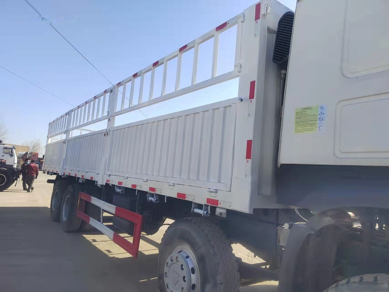 Sinotruk HOWO 8*4 Dump truck - Lastbil med lad: billede 5 Sinotruk HOWO 8*4 Dump truck - Lastbil med lad: billede 5