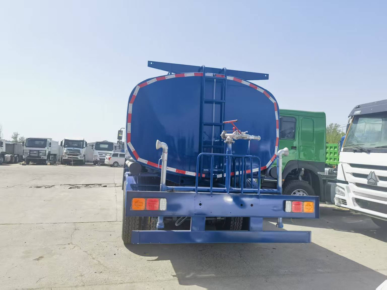 Sinotruk HOWO 6*4 Sprinkler - Utility/ Speciel maskine: billede 5 Sinotruk HOWO 6*4 Sprinkler - Utility/ Speciel maskine: billede 5