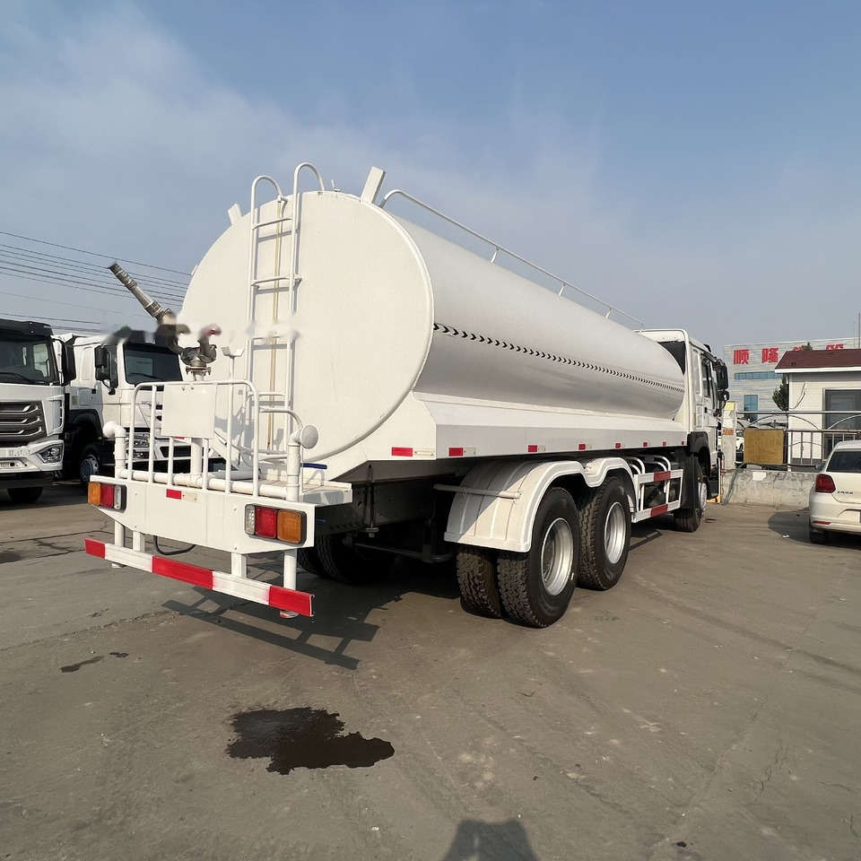 Sinotruk HOWO 6*4 sprinkler truck - Utility/ Speciel maskine: billede 2 Sinotruk HOWO 6*4 sprinkler truck - Utility/ Speciel maskine: billede 2