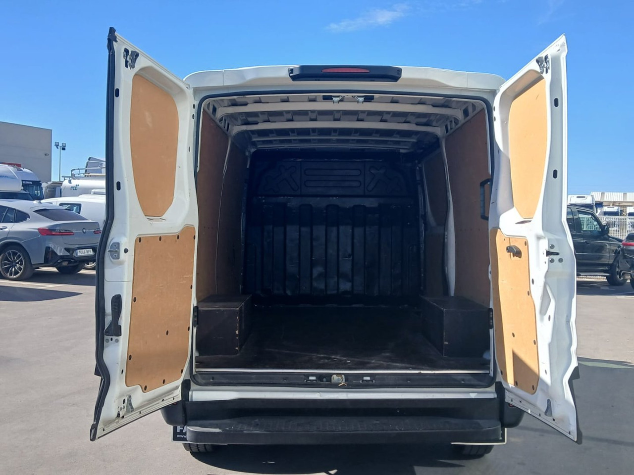 Furgón IVECO 35S16 V 9m3 - Varevogn: billede 5 Furgón IVECO 35S16 V 9m3 - Varevogn: billede 5