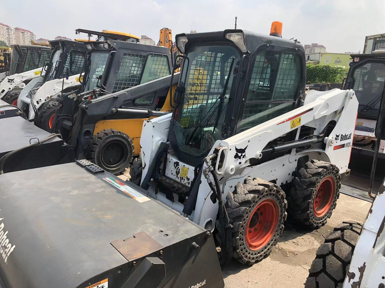 BOBCAT S550 - Skridstyret minilæsser: billede 1 BOBCAT S550 - Skridstyret minilæsser: billede 1