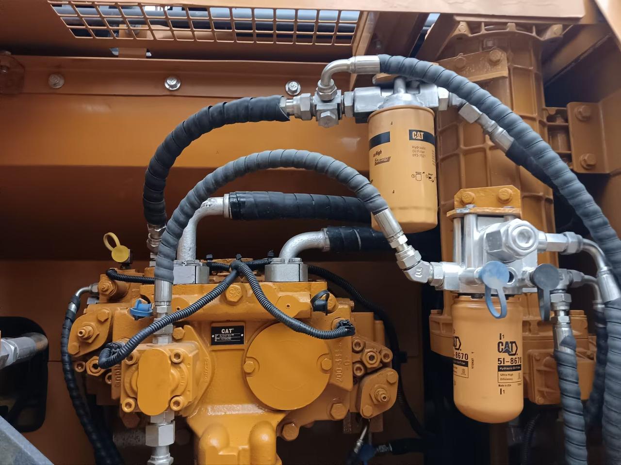 CAT 329D2L WITH 3 CAMERAS - Bæltegravemaskine: billede 2 CAT 329D2L WITH 3 CAMERAS - Bæltegravemaskine: billede 2