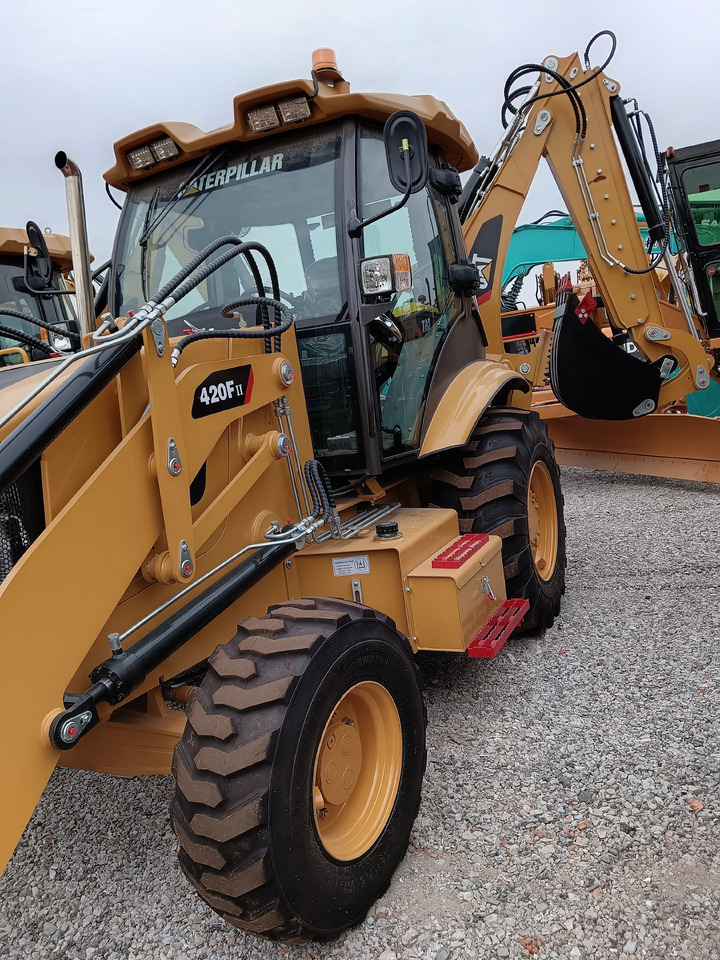 CATERPILLAR 420F2 CAT 420FⅡ - Gravelæssemaskine: billede 3 CATERPILLAR 420F2 CAT 420FⅡ - Gravelæssemaskine: billede 3