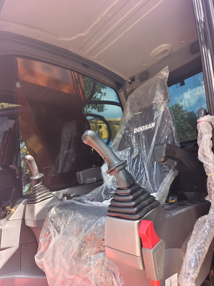 DOOSAN DX 225 LCA - Bæltegravemaskine: billede 4 DOOSAN DX 225 LCA - Bæltegravemaskine: billede 4