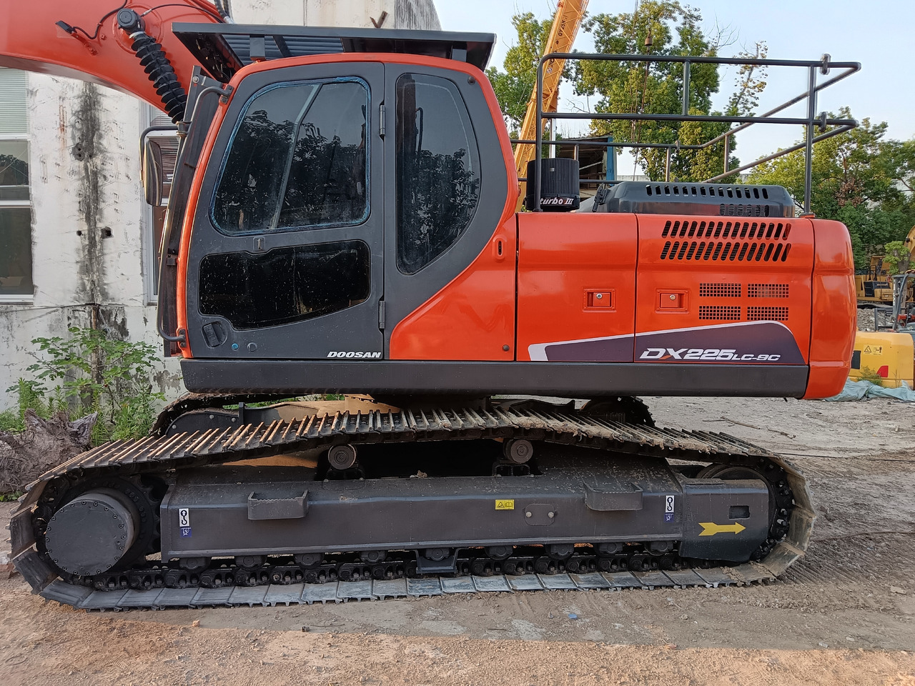 DOOSAN DX225 LC - 9C - Bæltegravemaskine: billede 2 DOOSAN DX225 LC - 9C - Bæltegravemaskine: billede 2