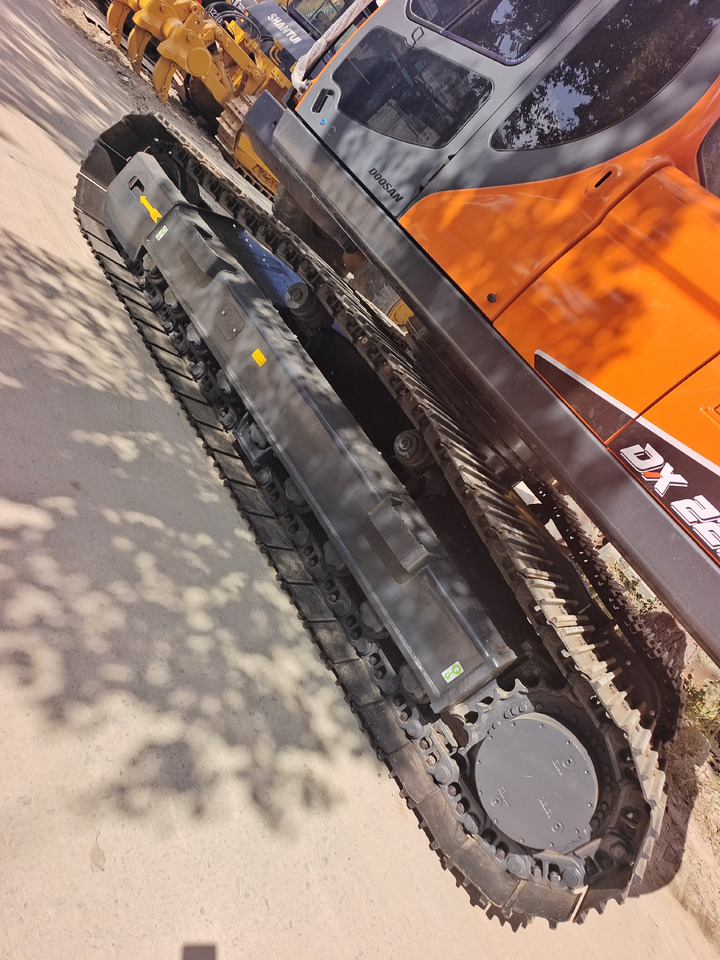 DOOSAN DX225 LCA DX 225 LC - 9C - Bæltegravemaskine: billede 2 DOOSAN DX225 LCA DX 225 LC - 9C - Bæltegravemaskine: billede 2