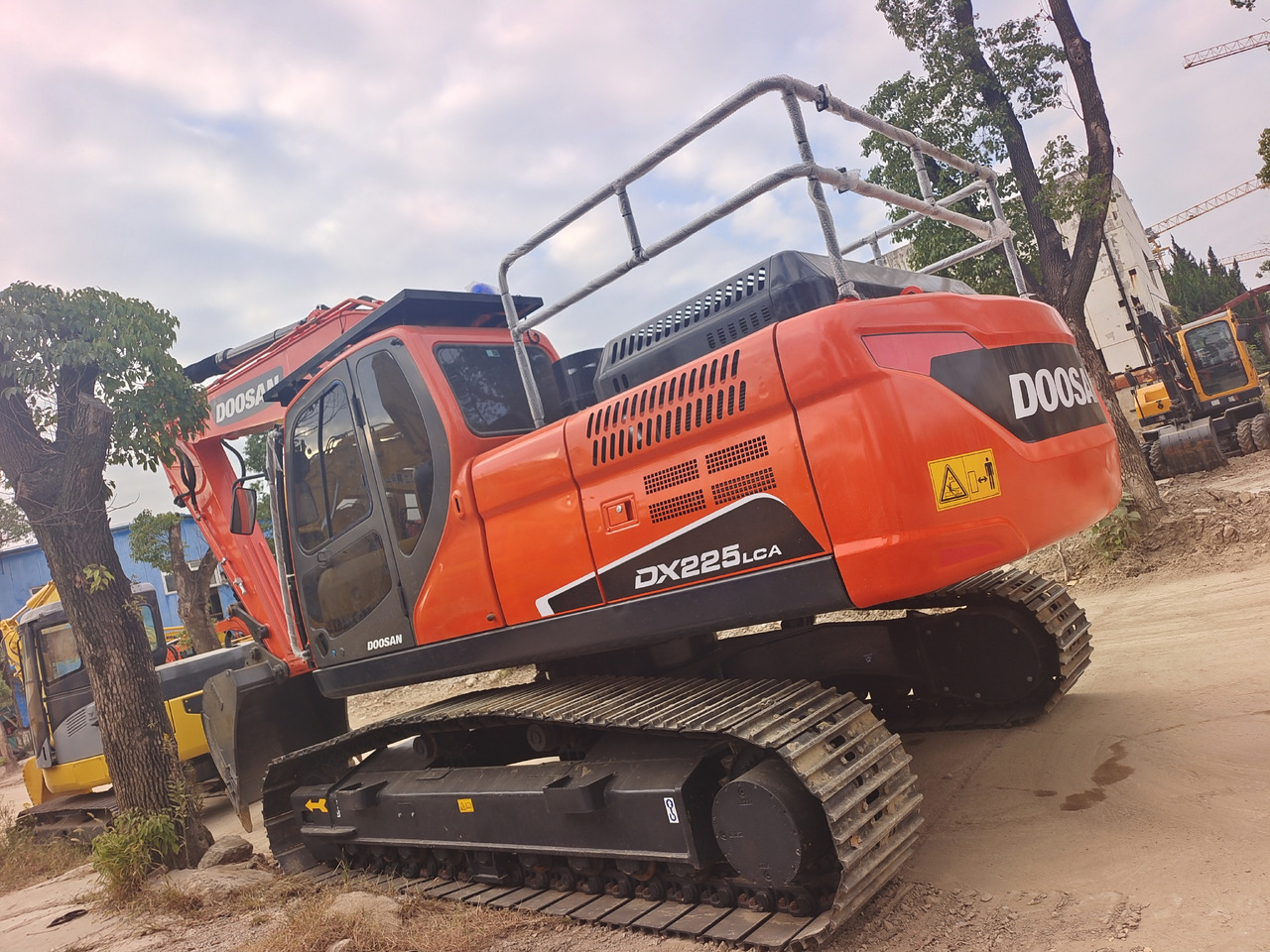 DOOSAN DX225LCA DX 225 LC - 9C - Bæltegravemaskine: billede 1 DOOSAN DX225LCA DX 225 LC - 9C - Bæltegravemaskine: billede 1