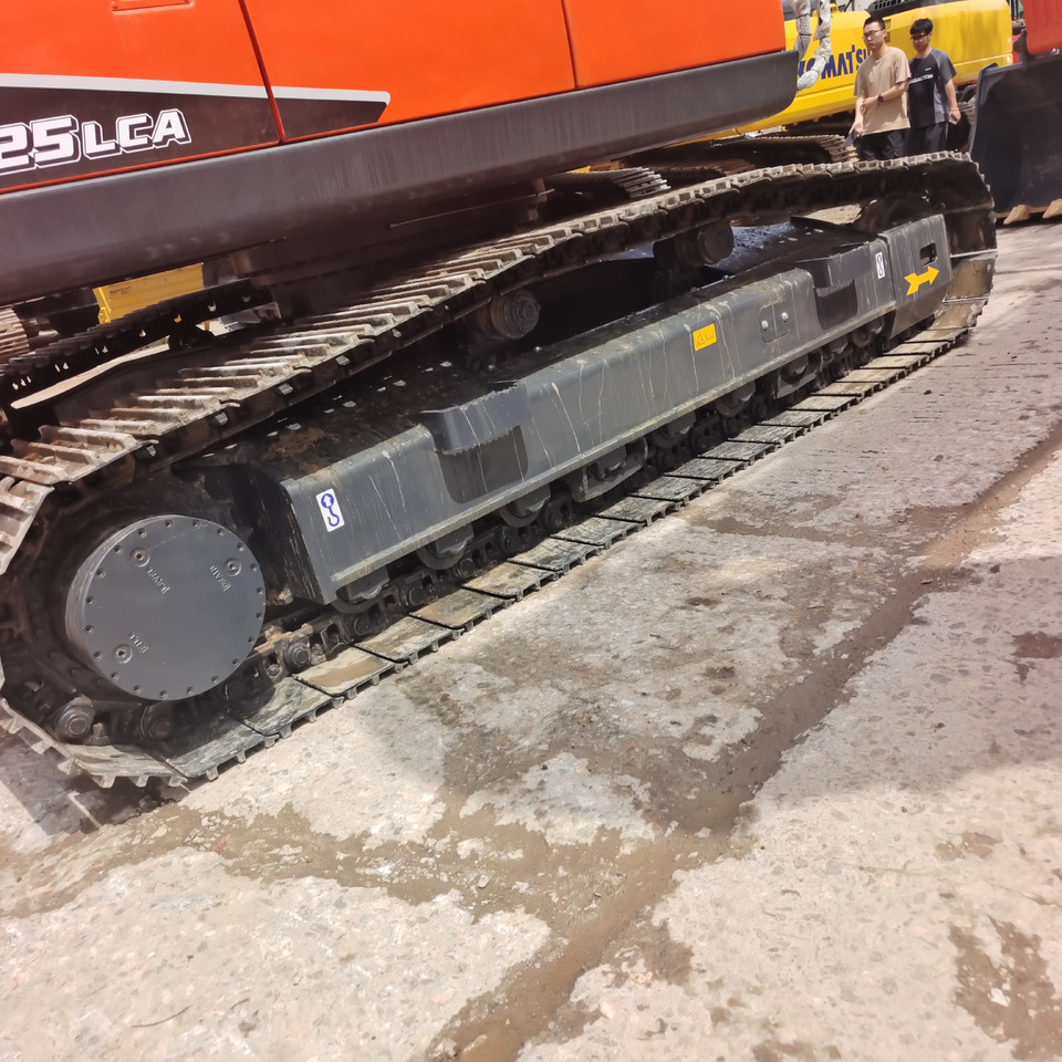 DOOSAN DX225LCA - Bæltegravemaskine: billede 2 DOOSAN DX225LCA - Bæltegravemaskine: billede 2