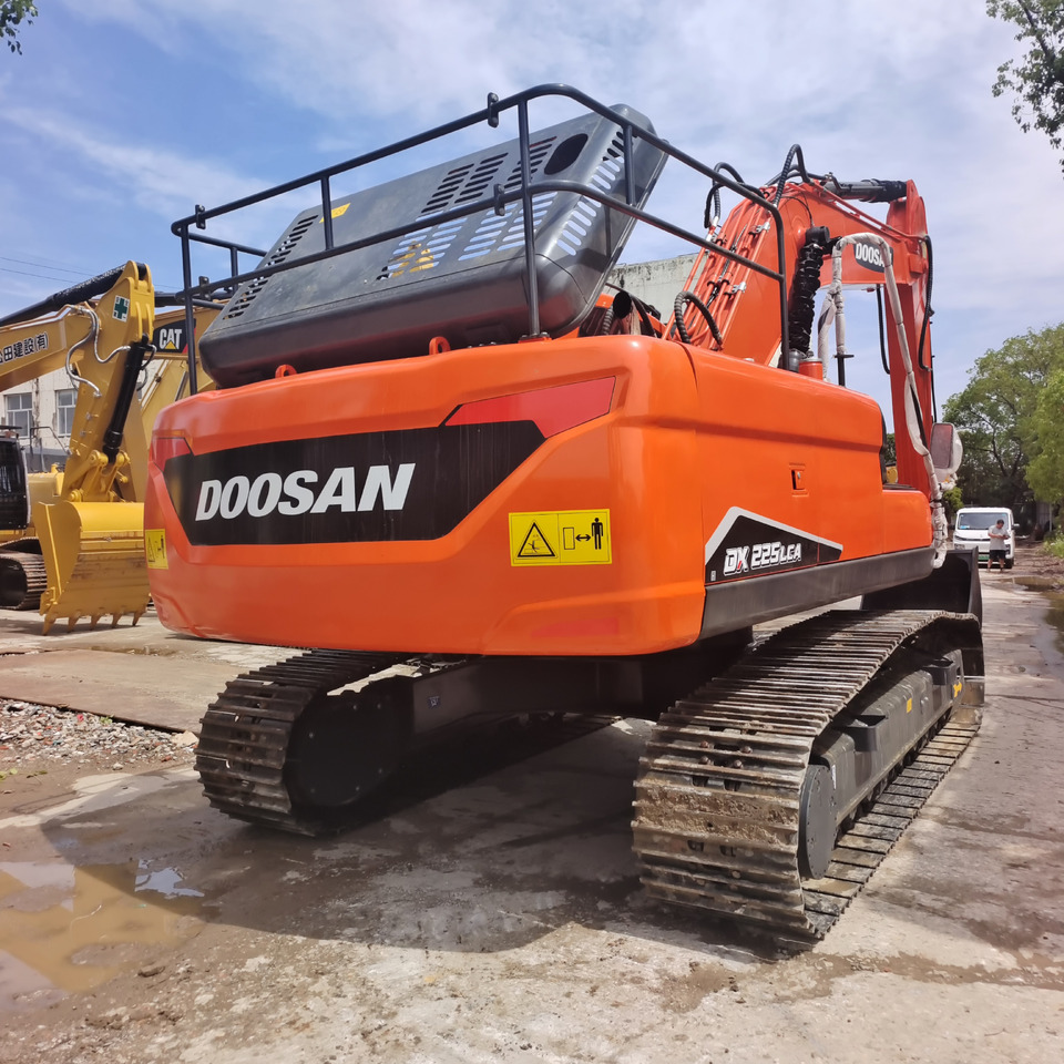 DOOSAN DX225LCA - Bæltegravemaskine: billede 3 DOOSAN DX225LCA - Bæltegravemaskine: billede 3