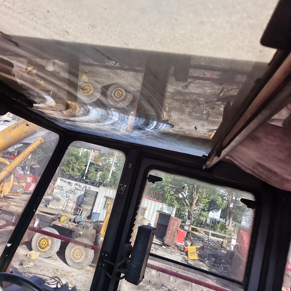 Reach stacker FANTUZZI CS45KMHD 45 TON: billede 11 Reach stacker FANTUZZI CS45KMHD 45 TON: billede 11