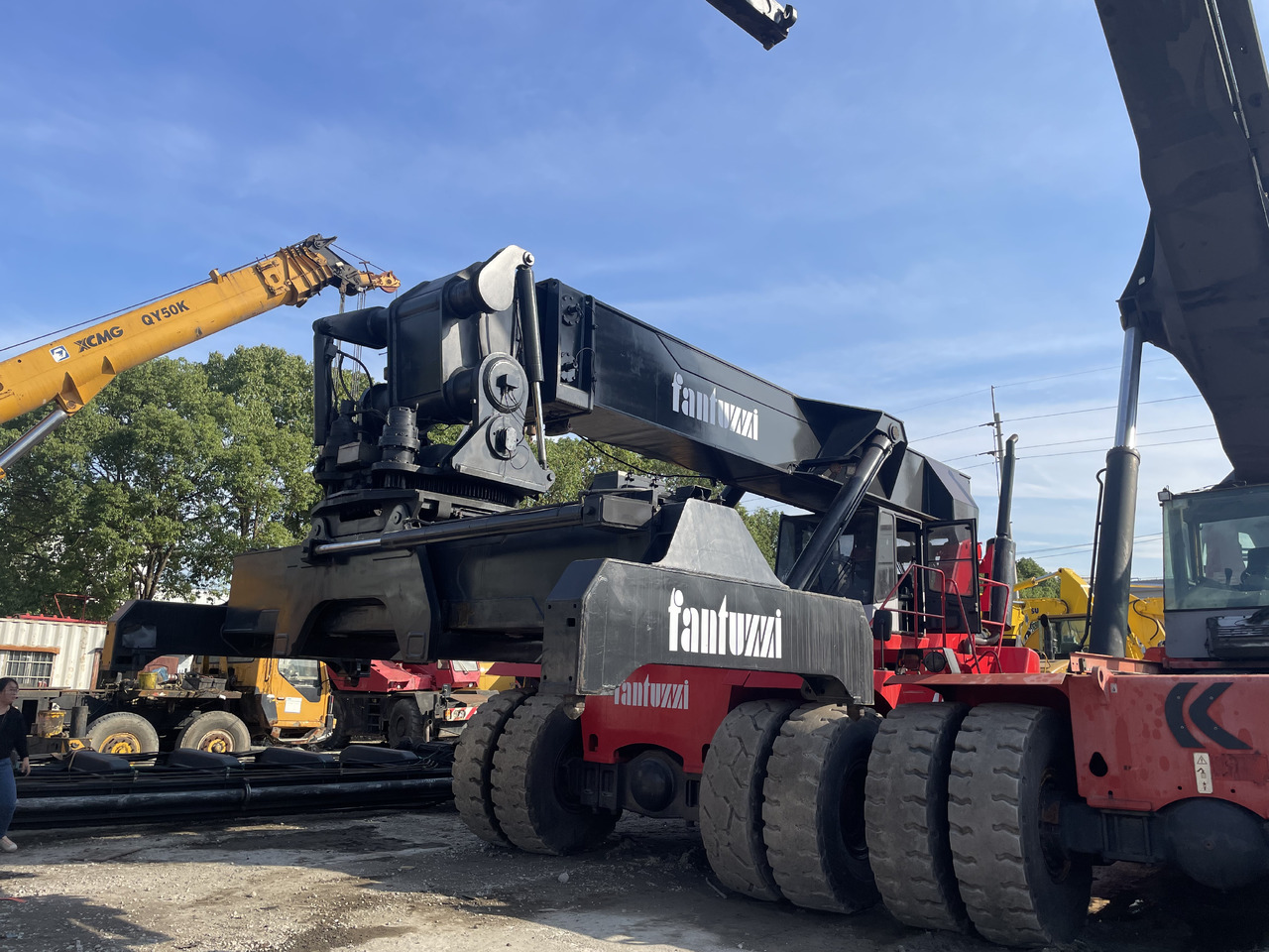 Reach stacker FANTUZZI CS45KMHD 45 TON: billede 15 Reach stacker FANTUZZI CS45KMHD 45 TON: billede 15