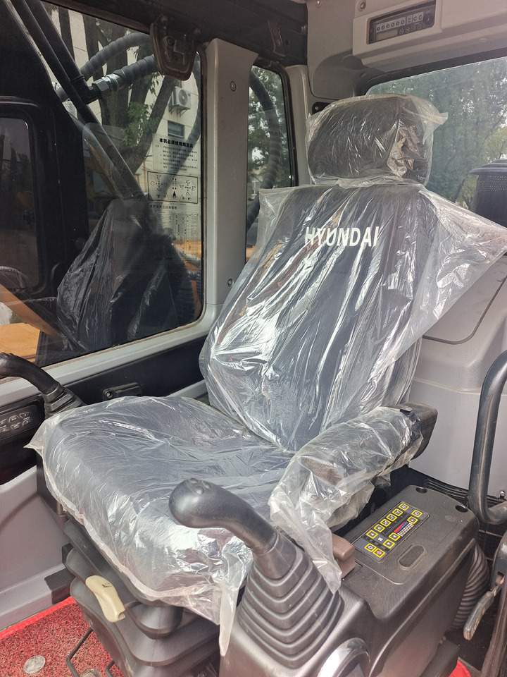 HYUNDAI 220-9S - Bæltegravemaskine: billede 3 HYUNDAI 220-9S - Bæltegravemaskine: billede 3