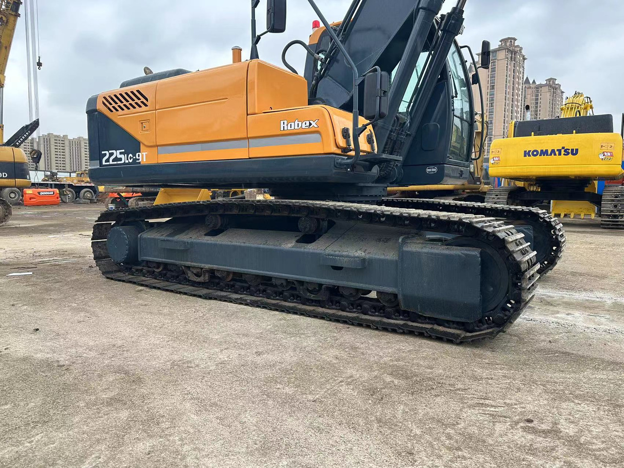 HYUNDAI 225LC-9T - Bæltegravemaskine: billede 5 HYUNDAI 225LC-9T - Bæltegravemaskine: billede 5