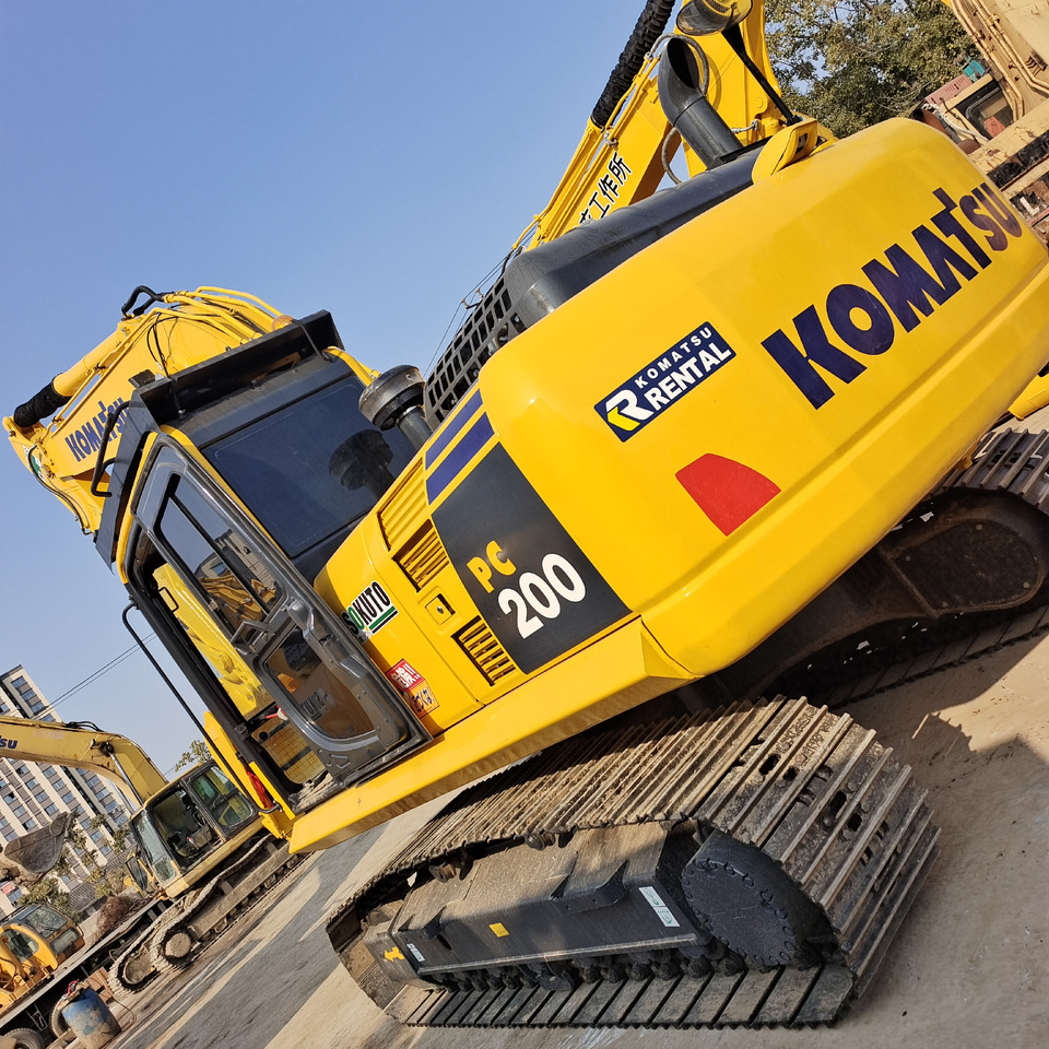 KOMATSU PC200-8 - Bæltegravemaskine: billede 1 KOMATSU PC200-8 - Bæltegravemaskine: billede 1