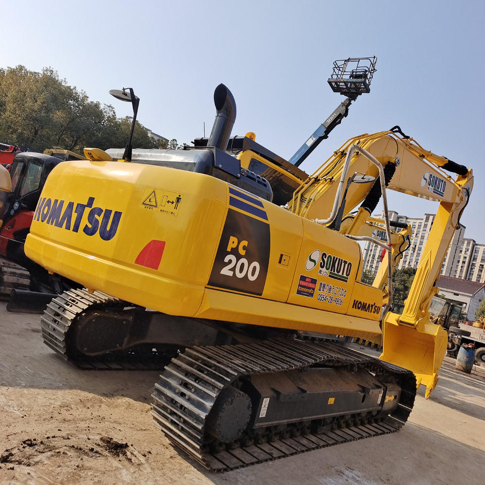 KOMATSU PC200-8 - Bæltegravemaskine: billede 2 KOMATSU PC200-8 - Bæltegravemaskine: billede 2