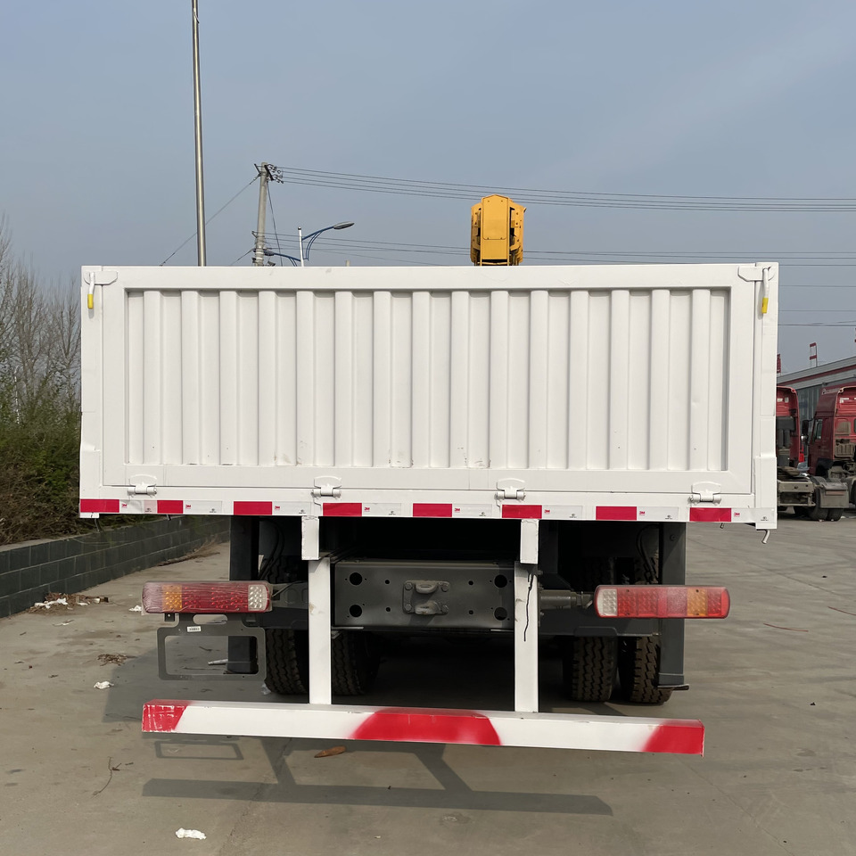 SINOTRUK HOWO 8 TON Knuckle Boom Crane TRUCK MOUNTED CRANE - Lastbil med kran: billede 5 SINOTRUK HOWO 8 TON Knuckle Boom Crane TRUCK MOUNTED CRANE - Lastbil med kran: billede 5