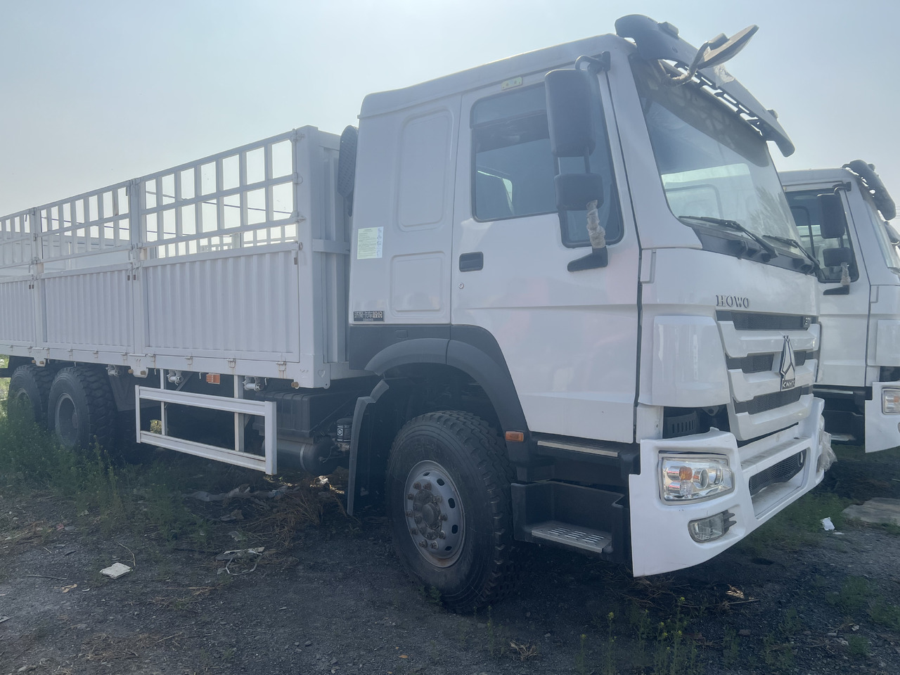 SINOTRUK HOWO FENCE LIVESTOCK TRUCK - Tipvogn lastbil: billede 1 SINOTRUK HOWO FENCE LIVESTOCK TRUCK - Tipvogn lastbil: billede 1