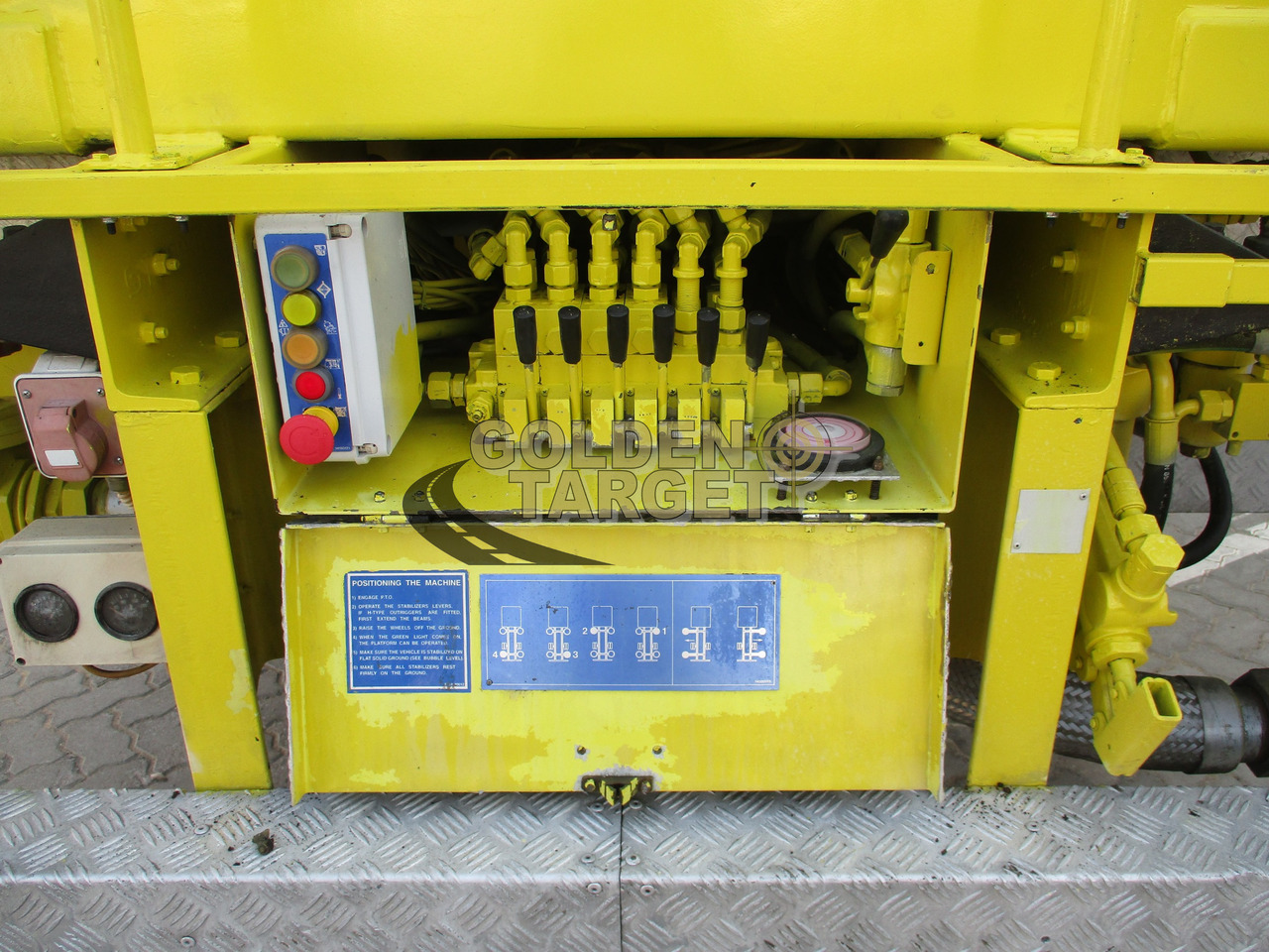 Brandbil MERCEDES-BENZ 2638 6×4 MANLIFT TRUCK 1998: billede 18 Brandbil MERCEDES-BENZ 2638 6×4 MANLIFT TRUCK 1998: billede 18