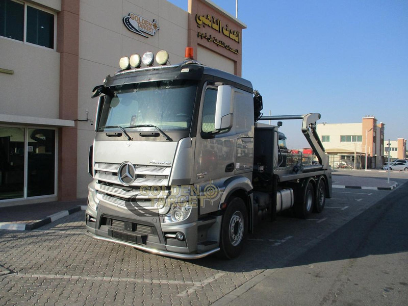 Mercedes-Benz 2642 6×2 Double Skip Loader with HIAB Crane - Læssemaskine: billede 1 Mercedes-Benz 2642 6×2 Double Skip Loader with HIAB Crane - Læssemaskine: billede 1