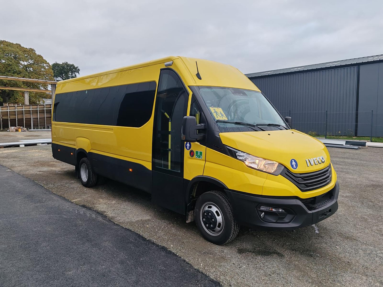 5 MINIBUS IVECO DAILY NEUF ET NON IMMATRICULE - Minibus, Persontransport: billede 1 5 MINIBUS IVECO DAILY NEUF ET NON IMMATRICULE - Minibus, Persontransport: billede 1