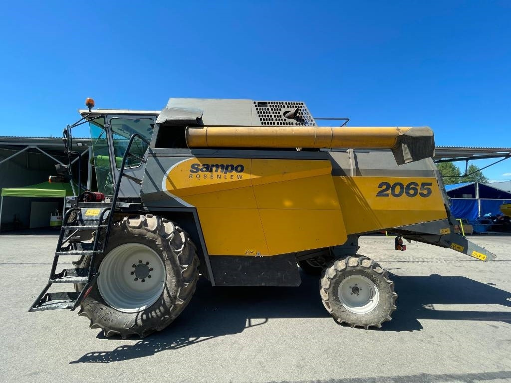 Sampo-Rosenlew SR 2065 - Mejetærsker: billede 2 Sampo-Rosenlew SR 2065 - Mejetærsker: billede 2