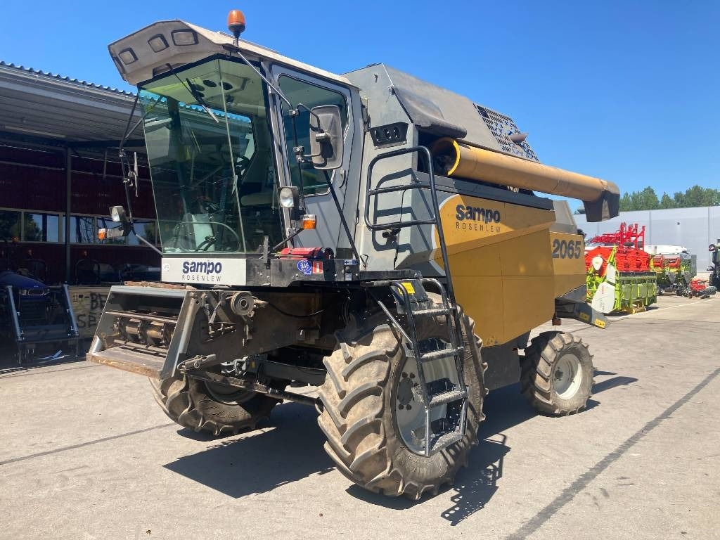 Sampo-Rosenlew SR 2065 - Mejetærsker: billede 1 Sampo-Rosenlew SR 2065 - Mejetærsker: billede 1