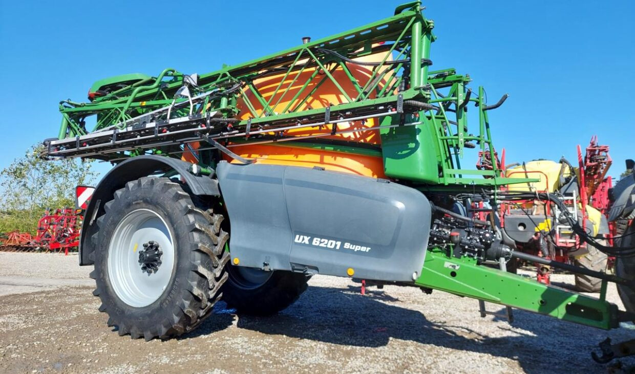 Amazone UX 6201 Super - 24-30-36m - Trailersprøjte: billede 1 Amazone UX 6201 Super - 24-30-36m - Trailersprøjte: billede 1