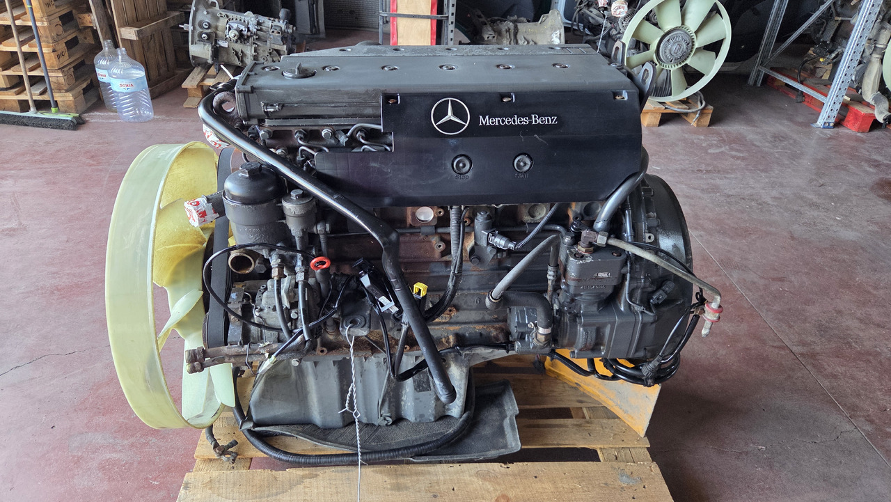 MERCEDES-BENZ ATEGO OM 906 LA - Motor: billede 1 MERCEDES-BENZ ATEGO OM 906 LA - Motor: billede 1