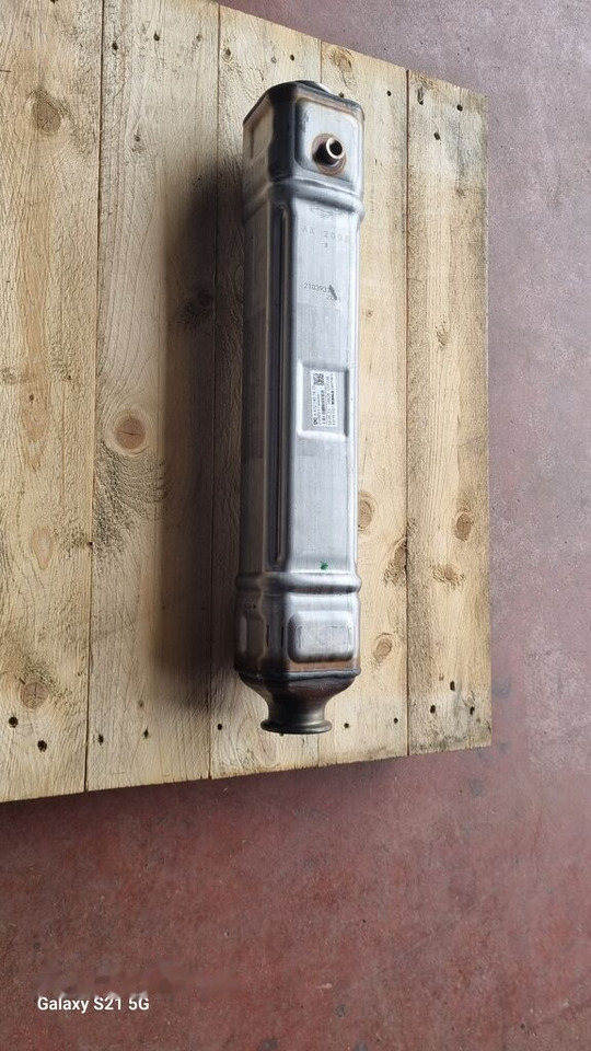 Mercedes-Benz EXHAUST GAS COULER A 4721401675 Mercedes-Benz ACTROS MP4 - Motor og reservedele for Lastbil: billede 2 Mercedes-Benz EXHAUST GAS COULER A 4721401675 Mercedes-Benz ACTROS MP4 - Motor og reservedele for Lastbil: billede 2