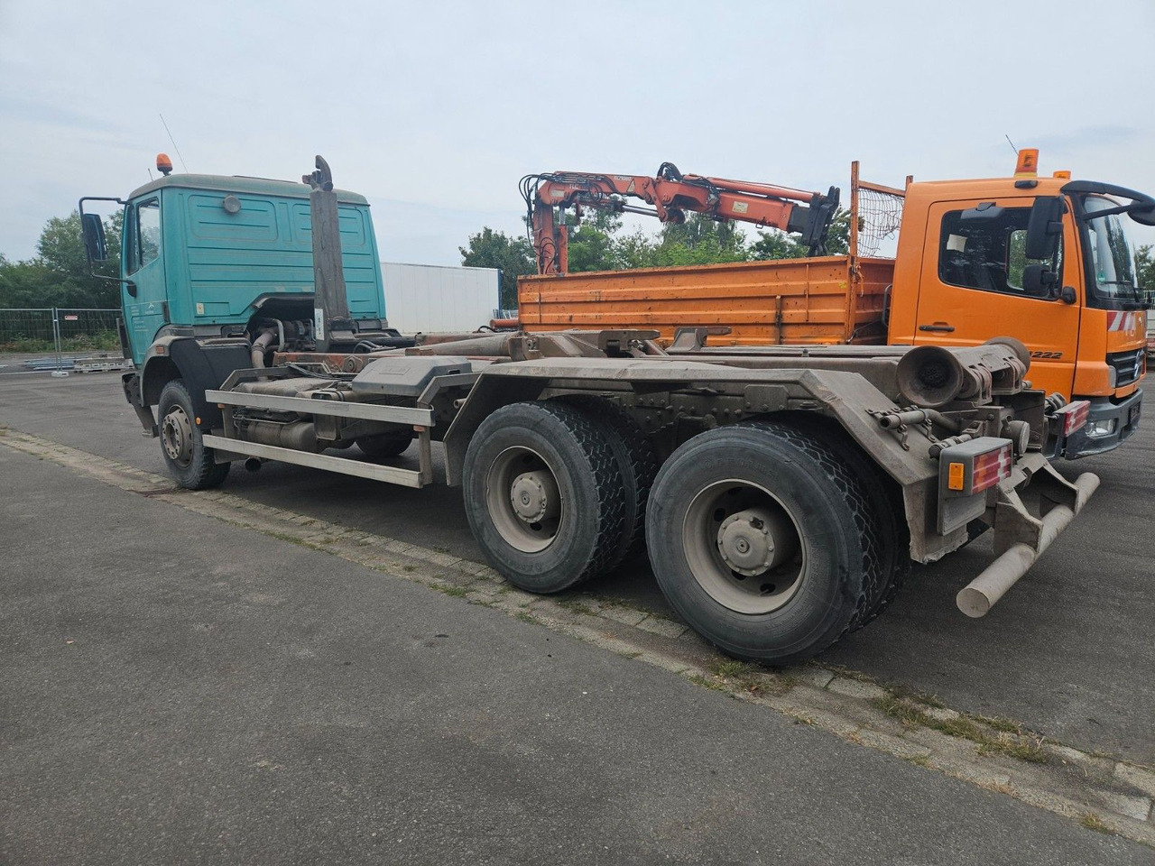 Mercedes-Benz SK 2527 6x4 Blatt/Blatt Hakenabroller - Lastbil kroghejs: billede 3 Mercedes-Benz SK 2527 6x4 Blatt/Blatt Hakenabroller - Lastbil kroghejs: billede 3