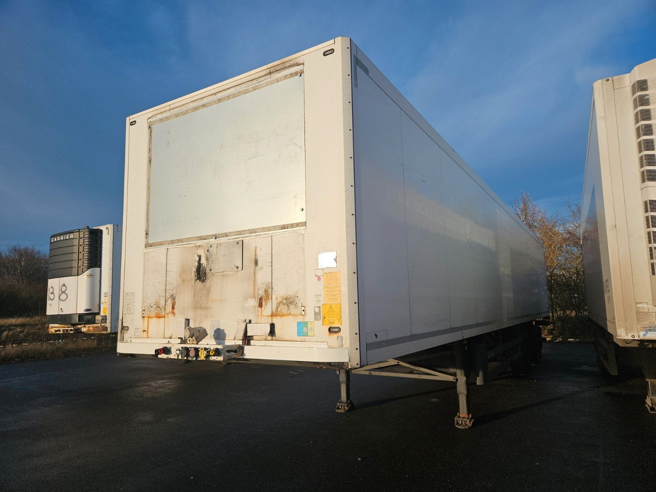 Schmitz Cargobull SKO 20 mit LBW ohne Kühlaggregat - Varevogn sættevogn: billede 4 Schmitz Cargobull SKO 20 mit LBW ohne Kühlaggregat - Varevogn sættevogn: billede 4