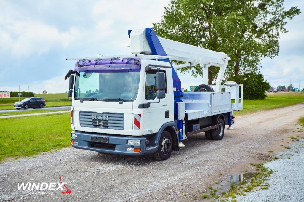 Wumag WT 300 - Lastbil med mandskabslift: billede 5 Wumag WT 300 - Lastbil med mandskabslift: billede 5